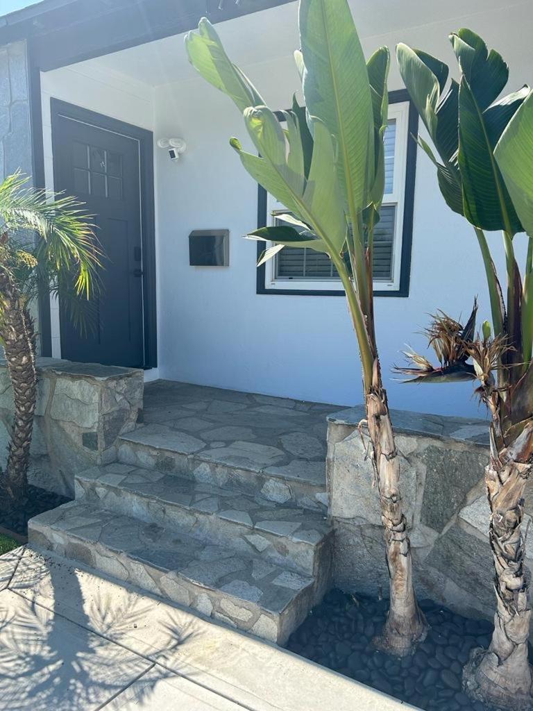 Hébergement de vacances Beautiful Encino House With Backyard, Deck & Patio *