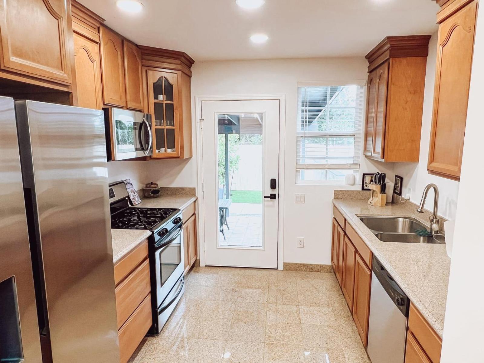 Hébergement de vacances Beautiful Encino House With Backyard, Deck & Patio Los Angeles